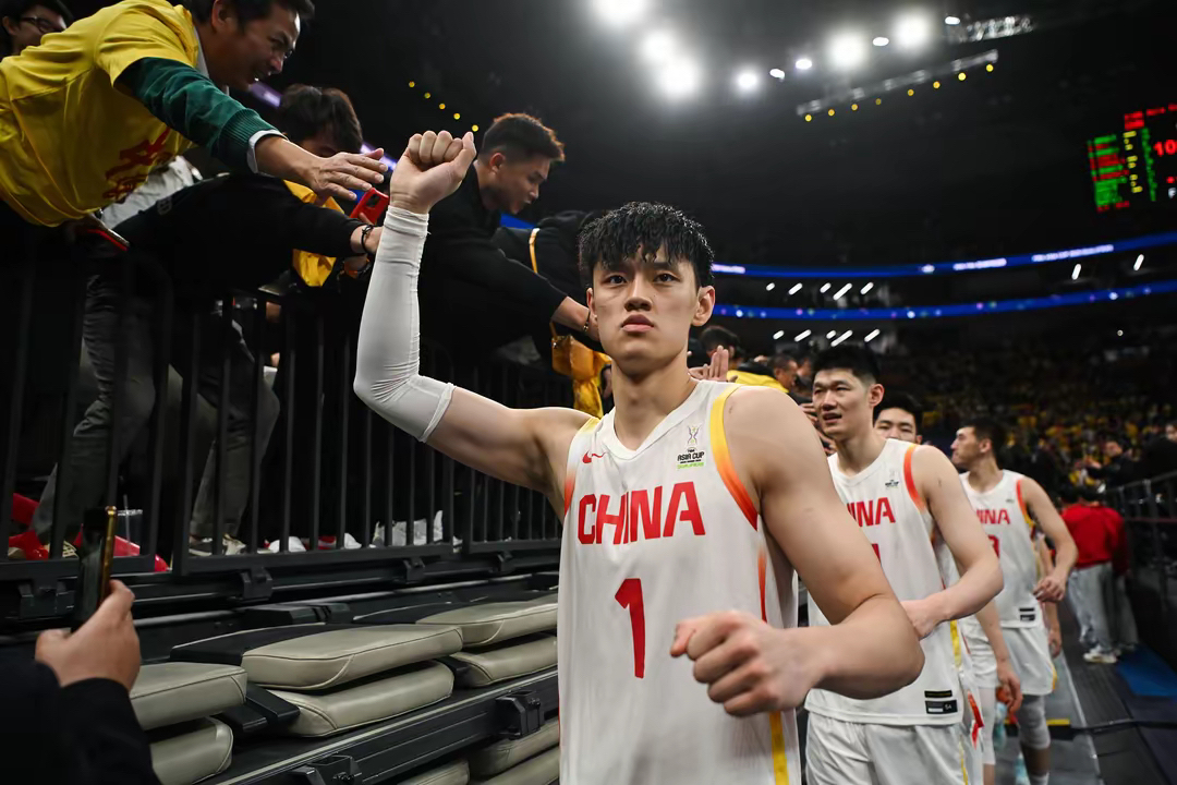 篮球最后时刻绝杀犯规 篮球最后时刻绝杀犯规