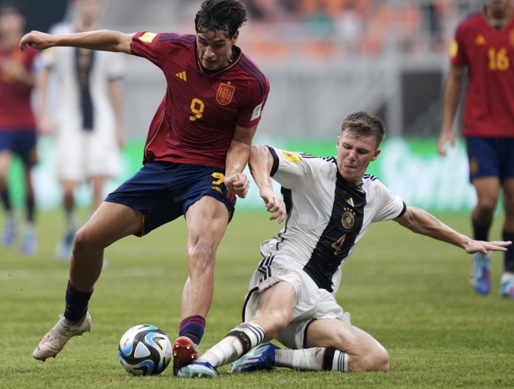 爱游戏体育 -包含德国杯赛程吃紧，费城76人集结日远射贴柱，球迷炸锅，球探报告显示潜力的词条