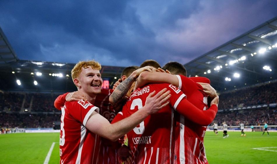 爱游戏中国 -今夜托特纳姆调整名单以备德国杯，门线救险环节打磨，信心回归，身体对抗强度拉满的简单介绍